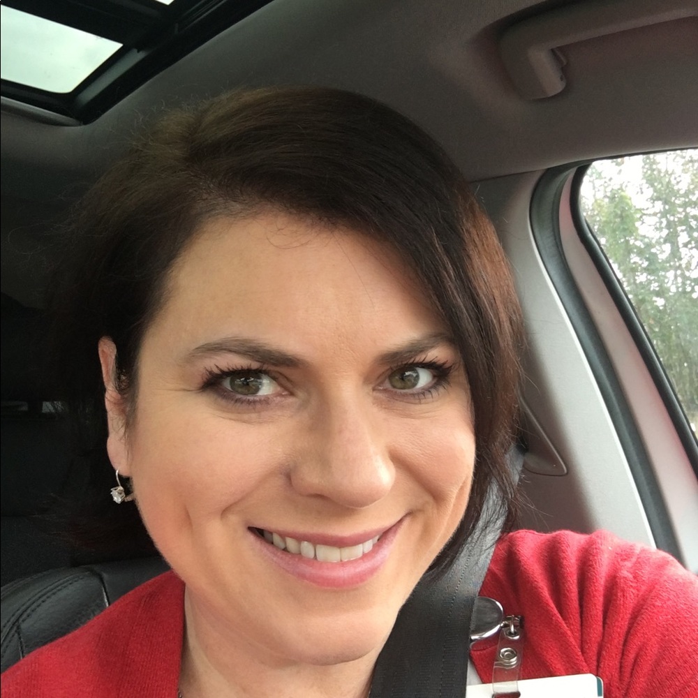 Meet your Posher, Jennifer